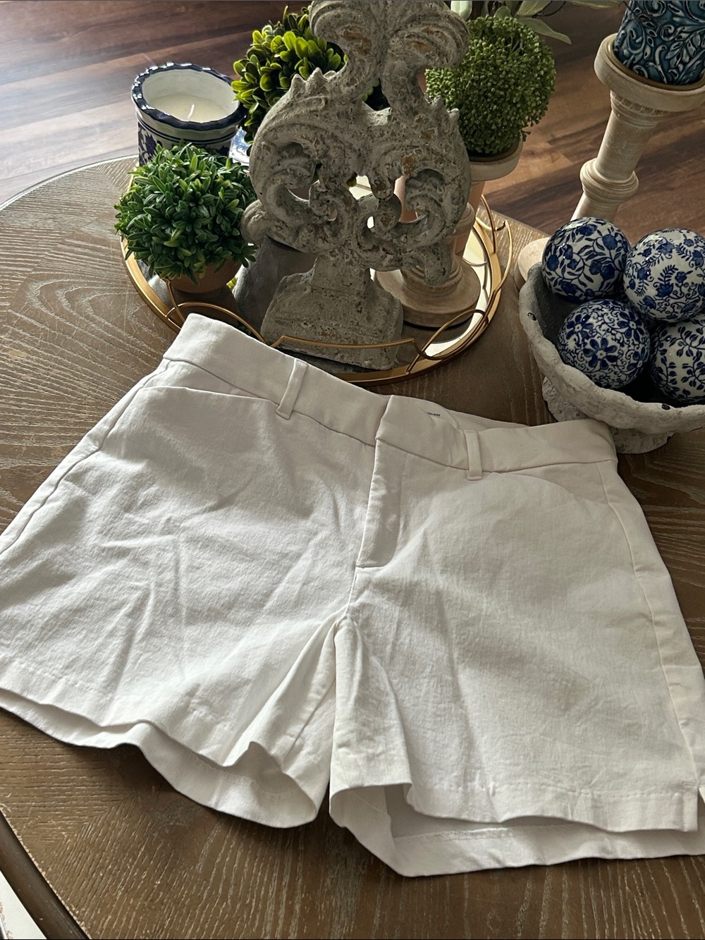 Old Navy White Women's Casual Linen-Blend Shorts